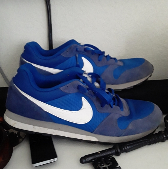 International - Picture 2 of 2